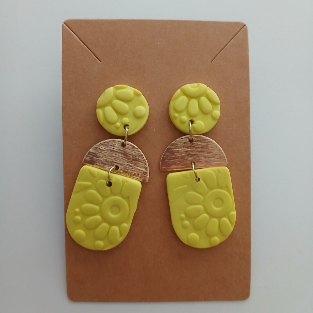 Fashion Jewelry Yellow Floral Textured Dangle Earrings - Picture 4 of 5
